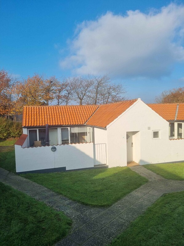 المنشأة من الخارج