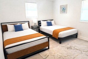 4 bedrooms, free WiFi, bed sheets, wheelchair access