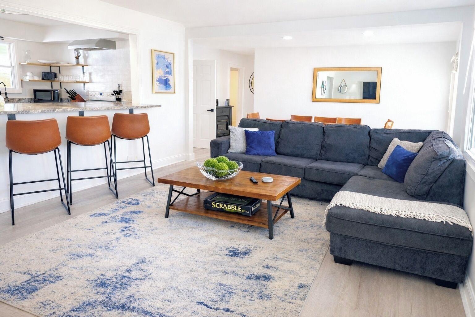 Una Smart TV, una chimenea