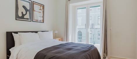 2 chambres, fer et planche à repasser, Wi-Fi, draps fournis