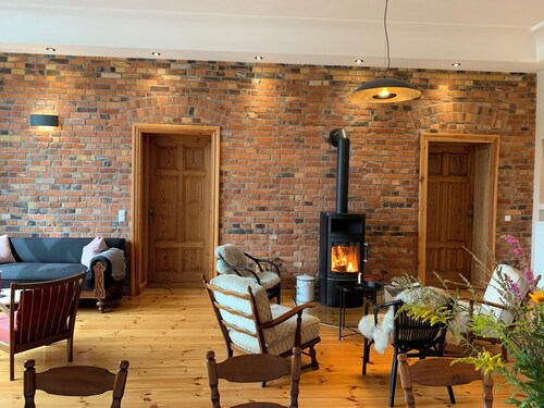 Spacious double room surrounded by greenery