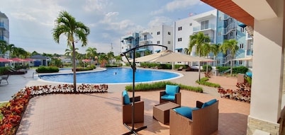 3 bedroom apartment with WiFi, AC Netflix in Santiago