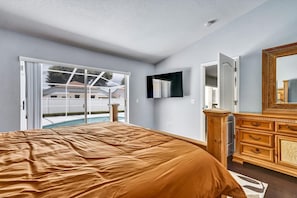 4 Schlafzimmer, Schreibtisch, Bügeleisen/Bügelbrett, WLAN
