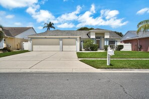 Exterior - Tampa Paradise For All Occasions (Riverview)