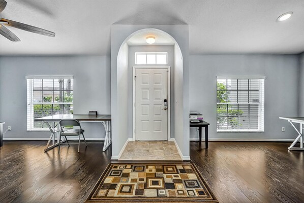 Interior - Tampa Paradise For All Occasions (Riverview)