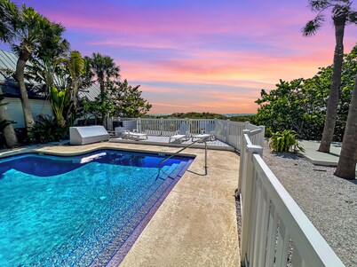 50 Steps to Beach, Family Friendly, Heated Pool