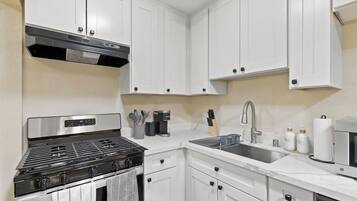 Microwave, oven, stovetop, dishwasher