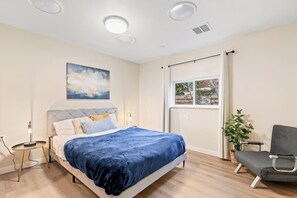 1 chambre, bureau, fer et planche à repasser, Wi-Fi gratuit