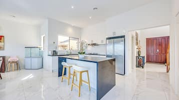 Casa Exclusive, vista lago | Cucina privata | Seggiolone