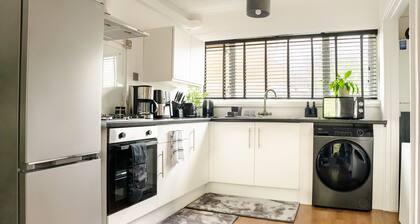 Luxury one bed flat in Greenwich / Charlton