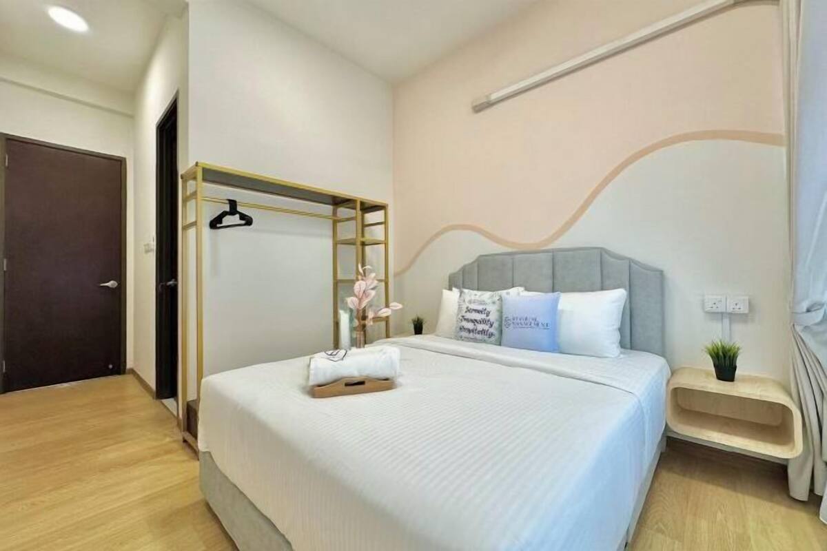 3 bedrooms, iron/ironing board, free WiFi, bed sheets