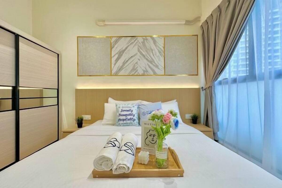 3 bedrooms, iron/ironing board, free WiFi, bed sheets