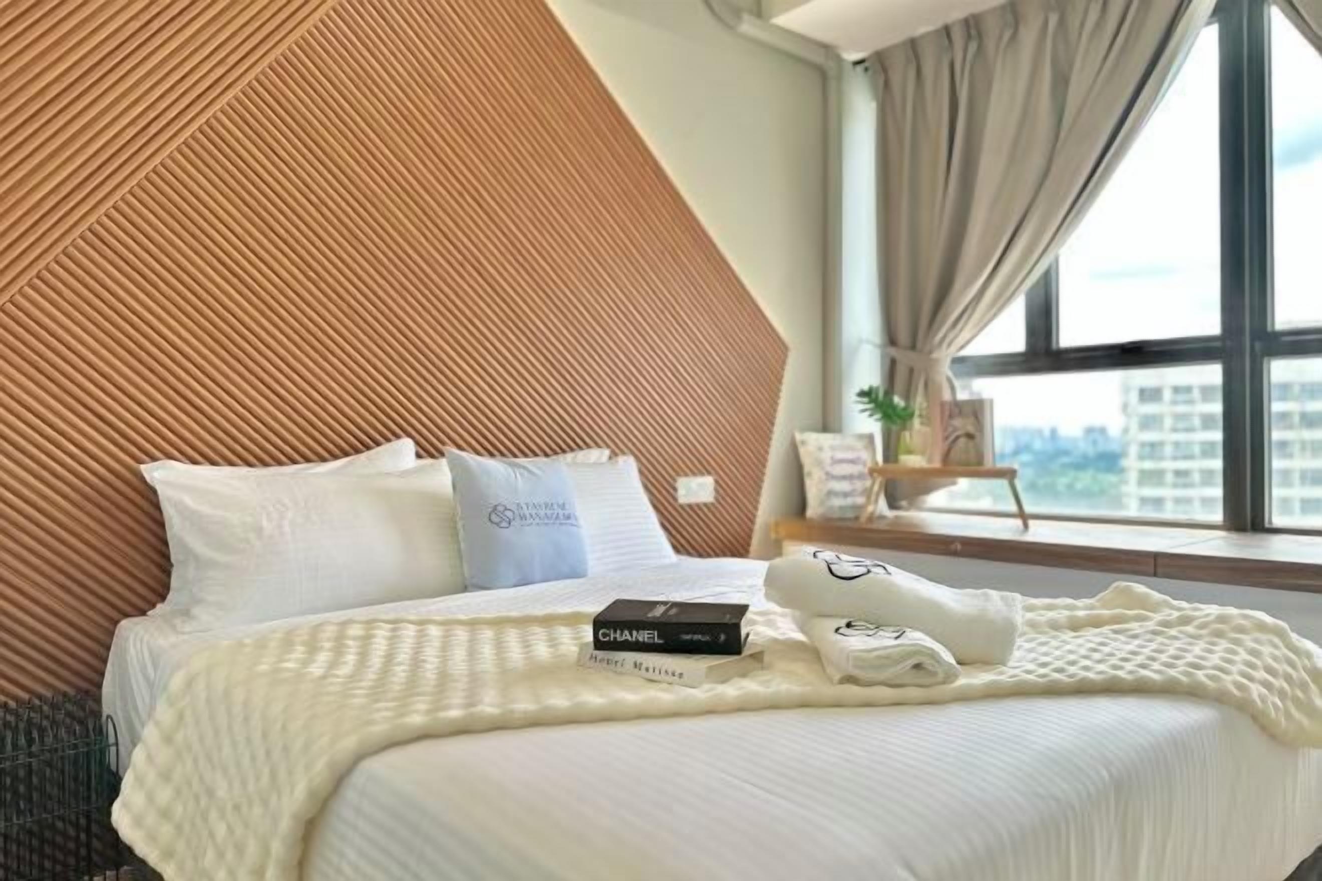 مكواة/لوح كي وواي فاي مجانًا وملاءات أسرّة