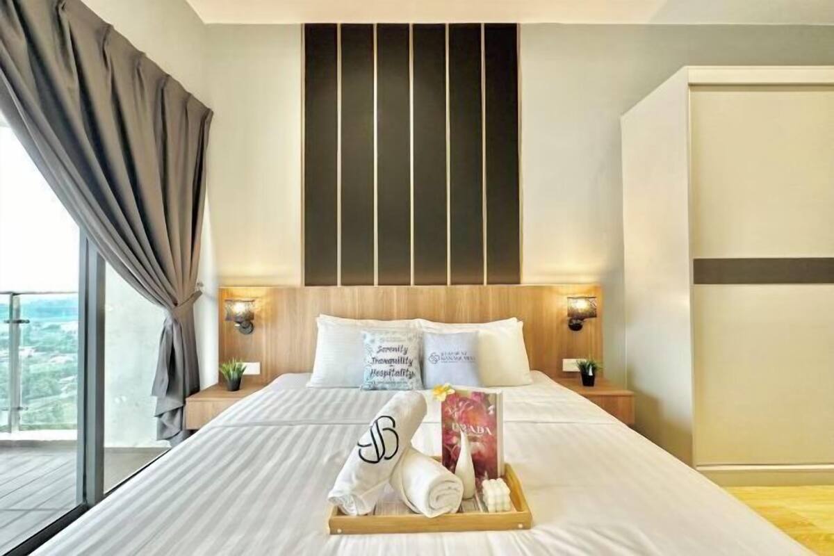 3 bedrooms, iron/ironing board, free WiFi, bed sheets