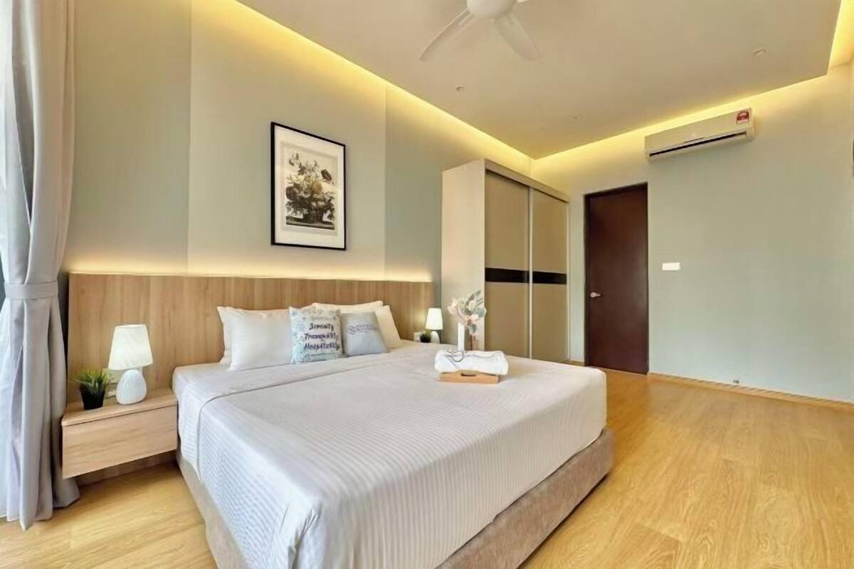 3 bedrooms, iron/ironing board, free WiFi, bed sheets