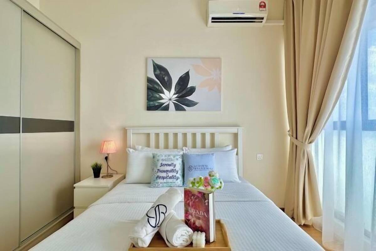 3 bedrooms, iron/ironing board, free WiFi, bed sheets