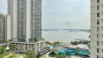 Apartamento Confort, varias camas, no fumadores, vistas al mar | Vistas del balcón