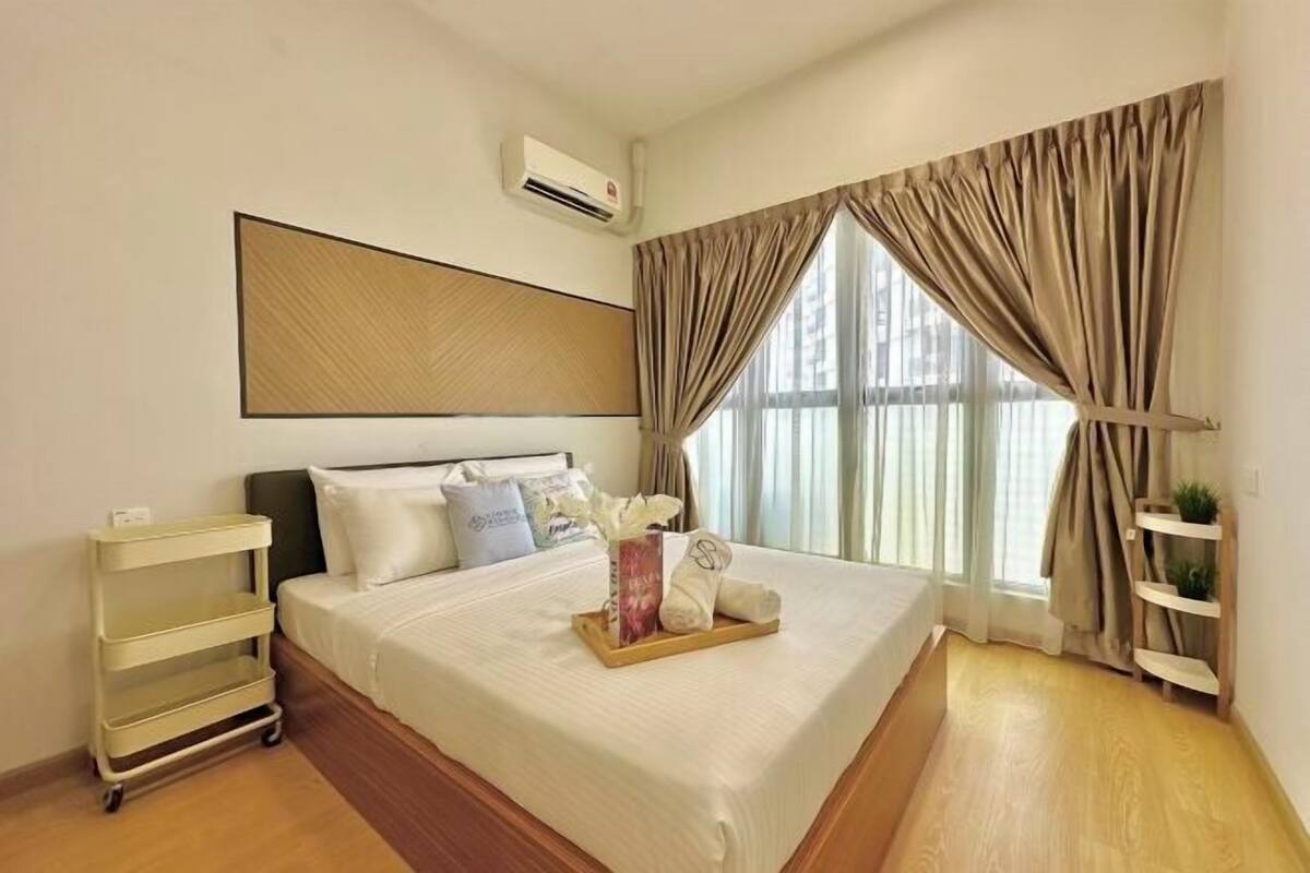 3 bedrooms, iron/ironing board, free WiFi, bed sheets