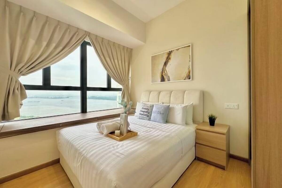 3 bedrooms, iron/ironing board, free WiFi, bed sheets