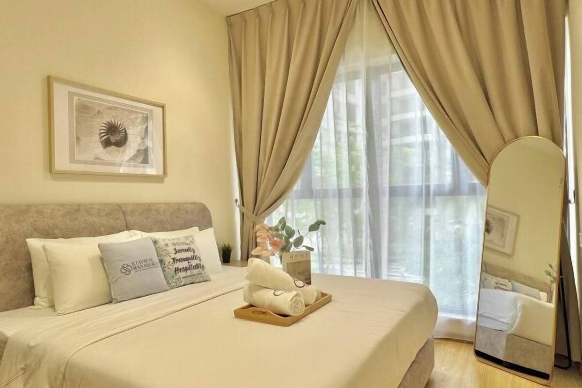 3 bedrooms, iron/ironing board, free WiFi, bed sheets