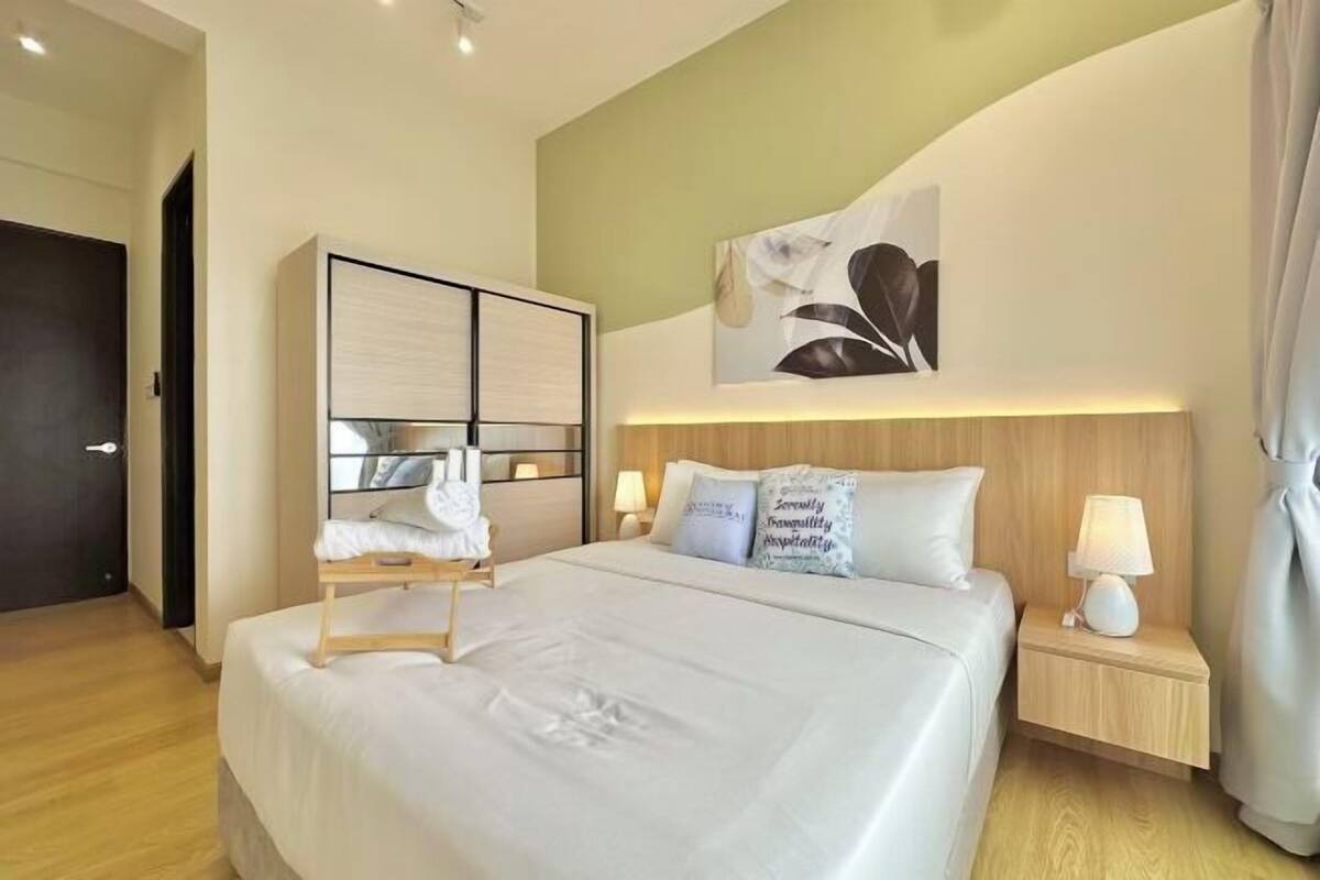 3 bedrooms, iron/ironing board, free WiFi, bed sheets