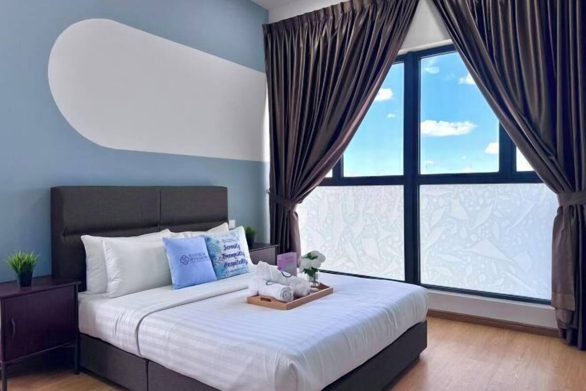 3 bedrooms, iron/ironing board, free WiFi, bed sheets