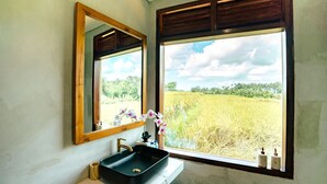 Free toiletries, hair dryer, bidet, towels - Kari Senja Luxury Villa  (Mas)