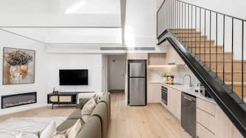 Two Bed Two Bath Apartment | 2 bedrooms, iron/ironing board, free WiFi