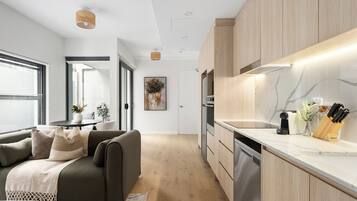 One Bedroom Apartment | 2 bedrooms, iron/ironing board, free WiFi