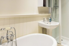 Casa, vistas al jardín | Baño