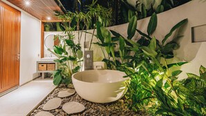 Toilet paper - Suga Estate (Ubud)