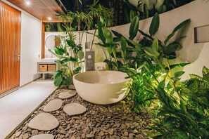 Toilet paper - Suga Estate (Ubud)