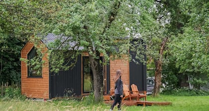 Lisi Grun Tiny House by Tiny Away