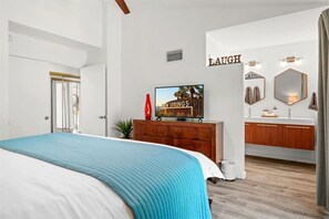 3 habitaciones, escritorio, tabla de planchar con plancha y wifi gratis 