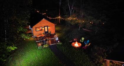 Bala Vida Cabin - Steps to Lake Muskoka w/ pond, fire pit & cedar barrel sauna âđŒ