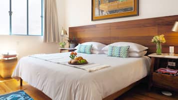 2 chambres, bureau, fer et planche à repasser, lit parapluie