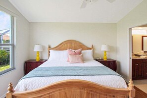 3 bedrooms, desk, iron/ironing board, free WiFi