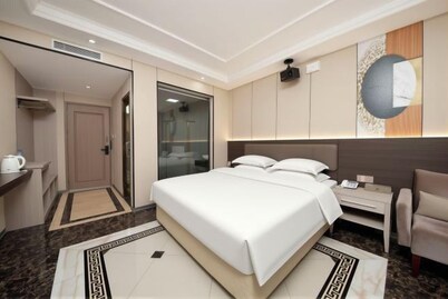 Yunding Hotel