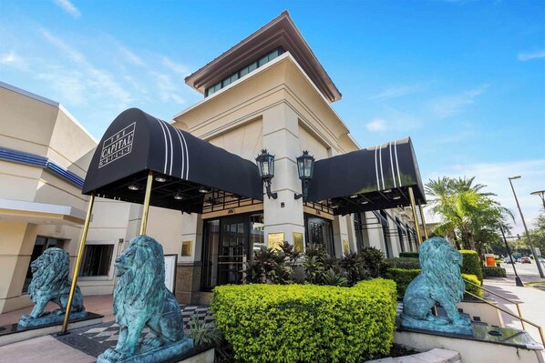 Exterior - Vor5224aa: 4 Bed, Safari, Pool (Orlando)