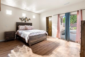 3 bedrooms, iron/ironing board, travel crib, WiFi