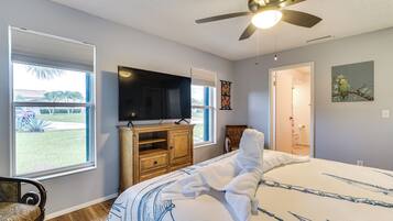 3 bedrooms, desk, iron/ironing board, WiFi