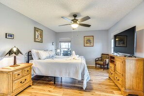 3 bedrooms, desk, iron/ironing board, WiFi - Cape Coral Home w/ Dock: Near Beaches! (Cape Coral)