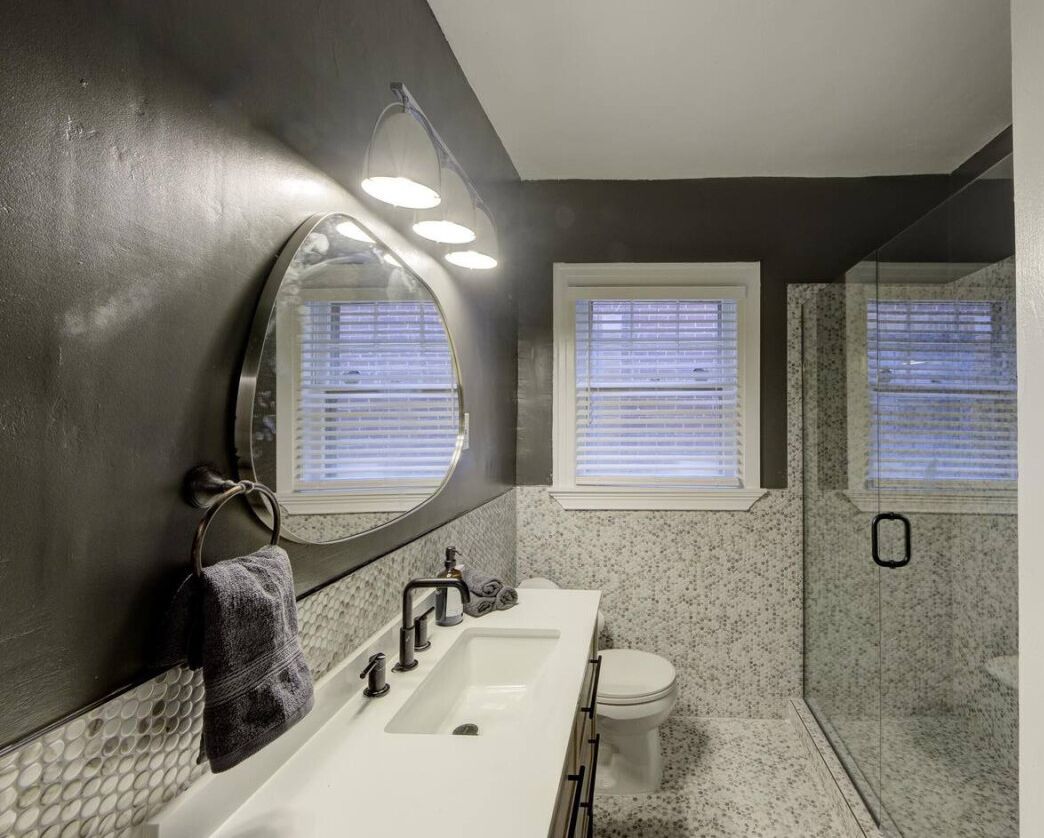 Hair dryer, towels