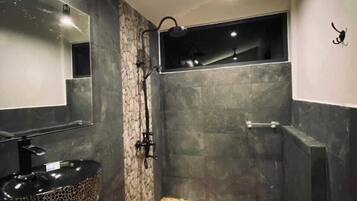 Luxury Tent, 1 Queen Bed, Balcony, River View | Bathroom | Shower, hair dryer, towels, soap