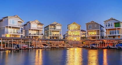 Family Tides on LBJ: waterfront w/pool