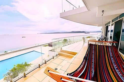 Apartment in the Causeway Amador