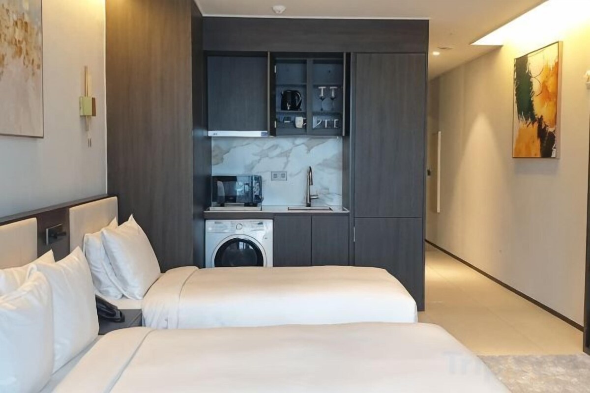 Roupas de cama premium, Wi-Fi de cortesia, roupa de cama