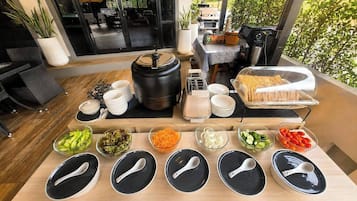 Free daily self-service breakfast