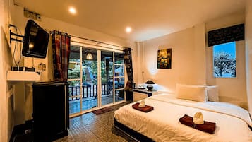 Standard Single Room, 1 King Bed, Non Smoking, Balcony | Free WiFi, bed sheets