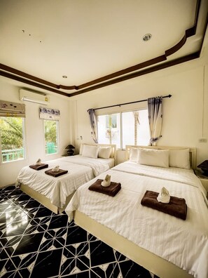 Room, Multiple Beds, Non Smoking, Tower - The Light House Resort - Kohlarn (Koh Lan)